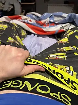 thiago 16v online show from April 12, 11:52 pm