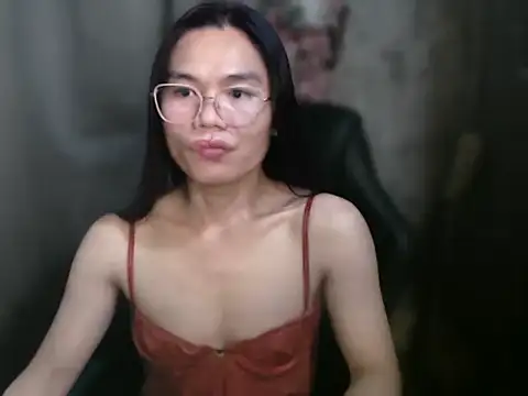 small 13 online show from July 7, 7:28 pm