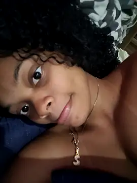 Snapshot of marialuiza2027 chatting on April 3, 5:08 pm marialuiza2027 online show from April 3, 5:08 pm