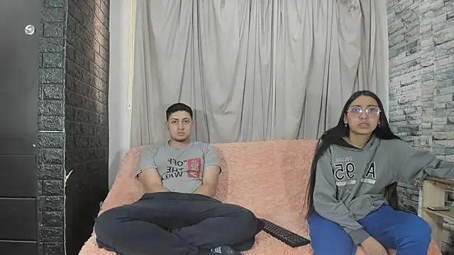 NoahAndBunny online show from April 30, 11:39 am