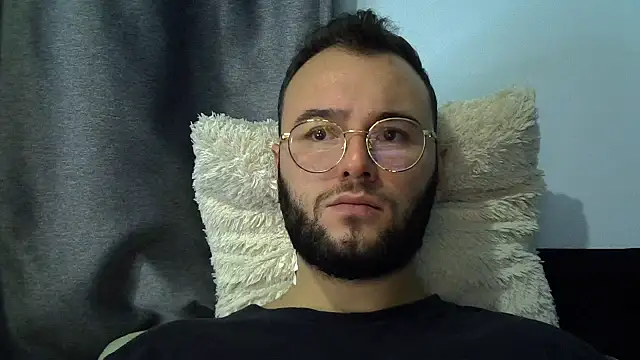 piazaocwb23 online show from June 17, 4:23 am