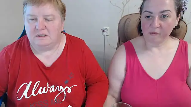 Lindy-Jeanie online show from May 29, 5:19 pm