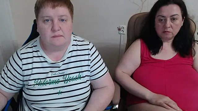 Lindy-Jeanie online show from April 18, 8:09 pm