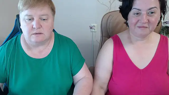 Lindy-Jeanie online show from June 16, 4:40 pm