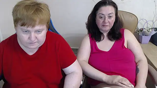 Lindy-Jeanie online show from April 3, 8:04 pm