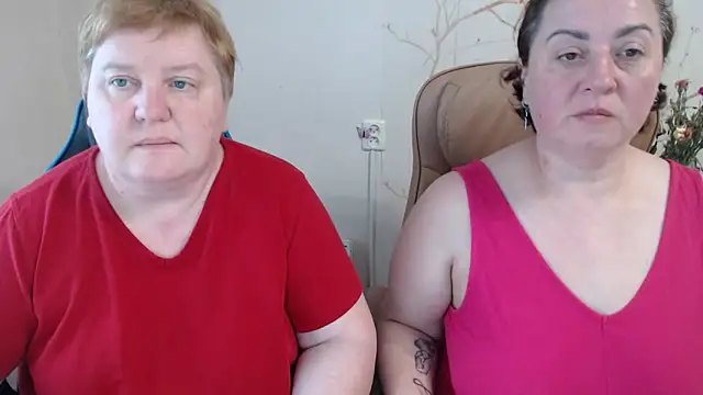 Lindy-Jeanie online show from May 26, 4:49 pm