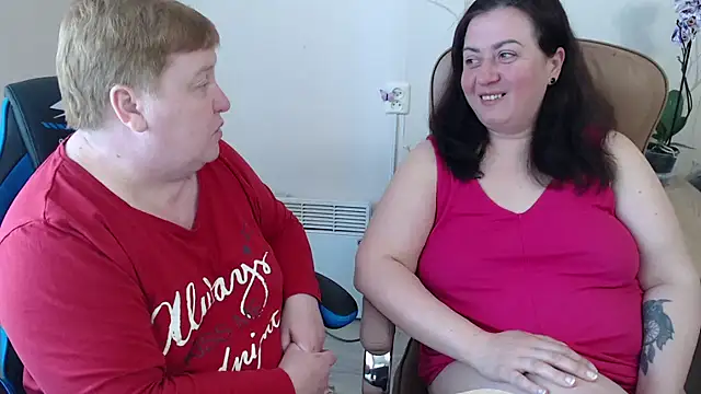 Lindy-Jeanie online show from May 4, 11:57 am