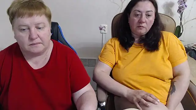 Lindy-Jeanie online show from May 7, 8:01 pm