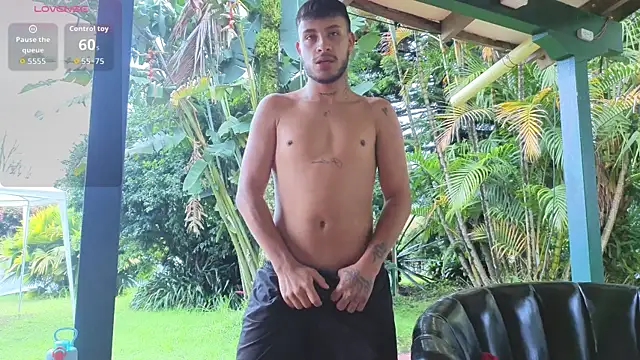 DilanAndres online show from April 17, 3:04 pm