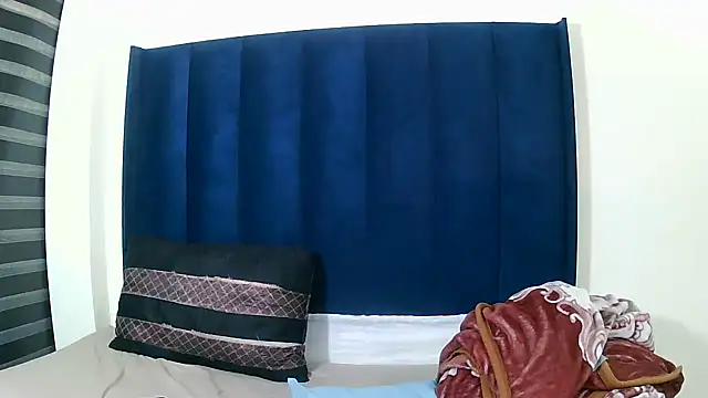 MelaniBbe online show from April 28, 6:45 pm