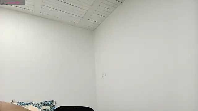 Snapshot of carlaantonellii chatting on March 29, 3:08 am carlaantonellii online show from March 29, 3:08 am