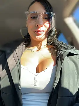 Snapshot of FerrariFrench chatting on January 13, 3:16 pm FerrariFrench online show from January 13, 3:16 pm