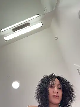 Snapshot of FerrariFrench chatting on February 2, 5:56 pm FerrariFrench online show from February 2, 5:56 pm