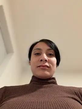 Snapshot of FerrariFrench chatting on December 22, 5:40 am FerrariFrench online show from December 22, 5:40 am