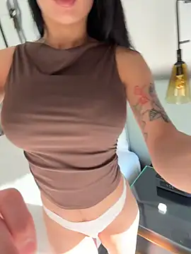 Snapshot of FerrariFrench chatting on February 24, 12:55 am FerrariFrench online show from February 24, 12:55 am