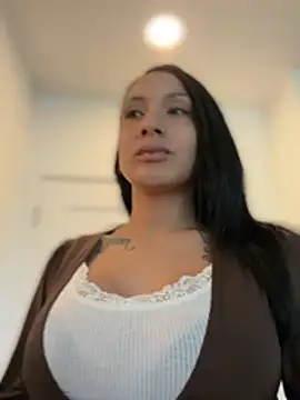 Snapshot of FerrariFrench chatting on January 10, 7:42 pm FerrariFrench online show from January 10, 7:42 pm