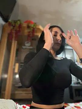 FerrariFrench online show from December 4, 5:17 am