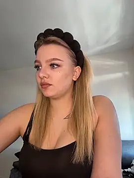 bettyloveu online show from March 19, 10:59 am