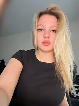 bettyloveu online show from April 9, 11:05 am