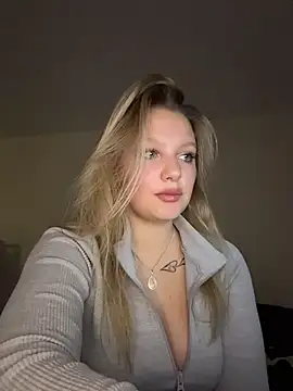 bettyloveu online show from May 14, 5:10 pm