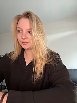 bettyloveu online show from March 31, 11:12 am