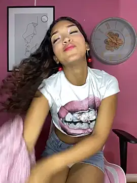 NaughtyLatinaxxx online show from April 21, 5:41 pm