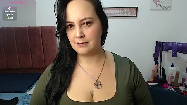 Veroniicabbw  online show from May 1, 2:00 pm