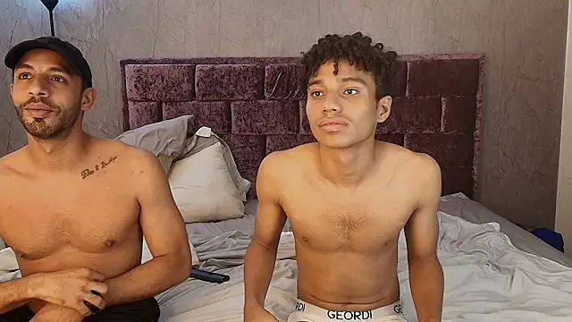 Snapshot of The_Penthouse_boys chatting on March 14, 11:00 pm The Penthouse boys online show from March 14, 11:00 pm