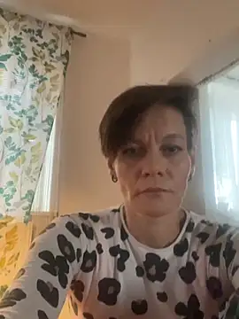 Snapshot of DtPORNBITCH chatting on July 6, 5:14 am DtPORNBITCH online show from July 6, 5:14 am