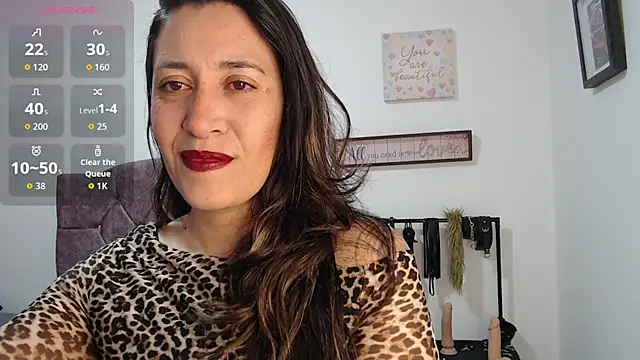 violeta scott online show from June 1, 5:12 pm