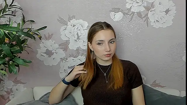 LeshaRathert online show from March 14, 12:00 pm