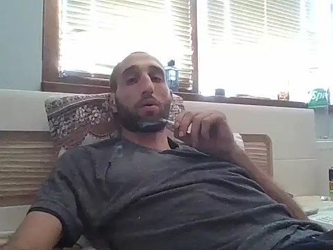 Snapshot of stiven121312 chatting on August 6, 12:22 pm stiven121312 online show from August 6, 12:22 pm