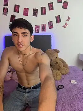 Nath and Lian online show from May 25, 4:23 am