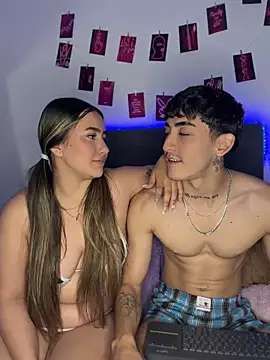 Nath and Lian online show from June 23, 6:33 am