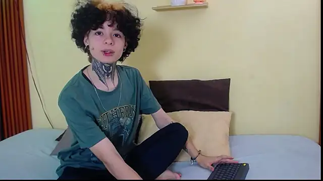 JuneBlake  online show from March 13, 2:00 pm