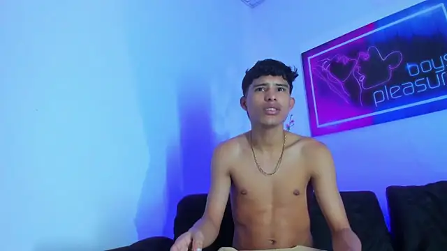 Boys xxx  online show from March 13, 5:34 am