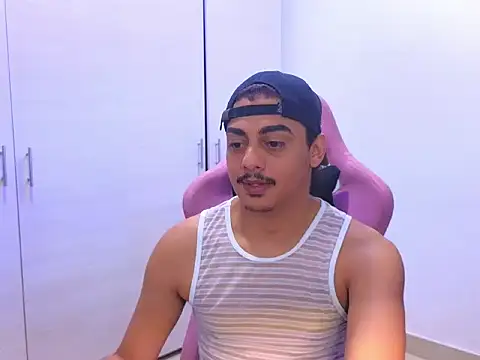 Cute-Curls online show from March 14, 1:11 am