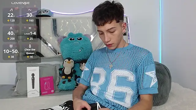Snapshot of tiam_muller_fenix chatting on May 22, 12:52 am tiam muller fenix online show from May 22, 12:52 am