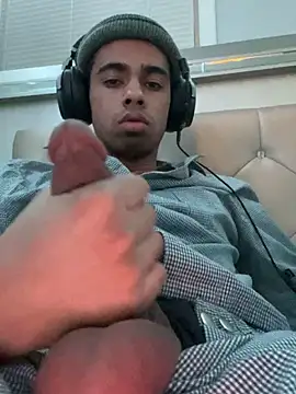 iLoveGirlsOnlyStr8Asf online show from March 25, 5:40 am