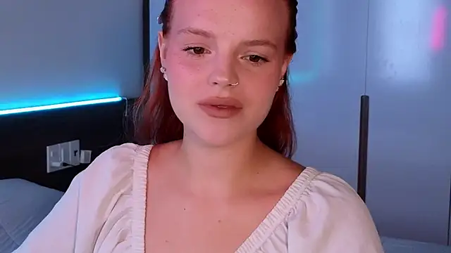 mollybossy online show from July 16, 1:46 am
