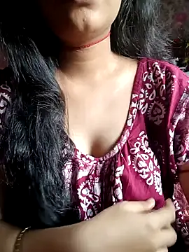 Snapshot of tina2005 chatting on March 16, 3:25 am tina2005 online show from March 16, 3:25 am