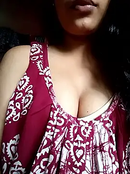 tina2005 online show from March 25, 2:23 am