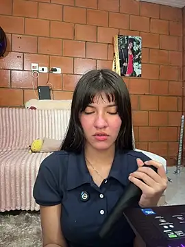 xayah cute online show from April 15, 5:35 am