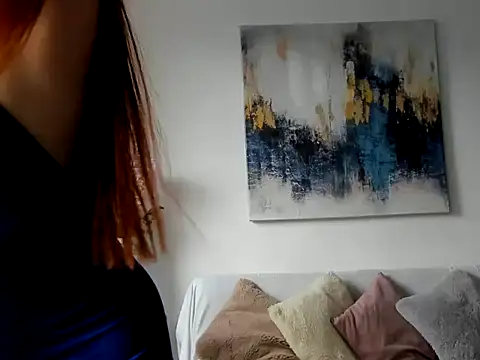 Lilyt Cooper online show from April 10, 4:03 pm