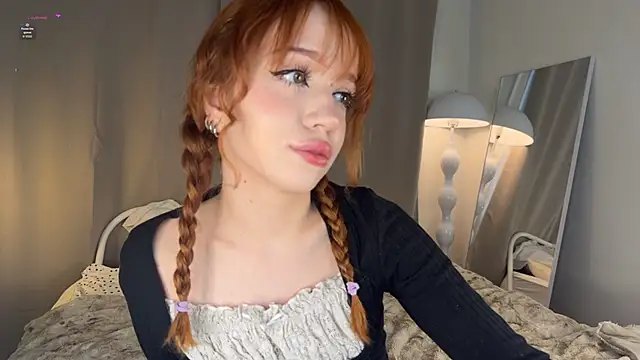 JuicySweetBliss online show from March 29, 3:41 am