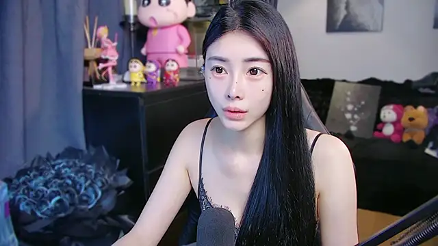 XiaoYuBao- online show from April 4, 3:40 pm