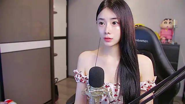 XiaoYuBao- online show from June 11, 2:11 am