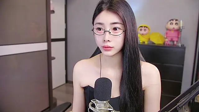 XiaoYuBao- online show from April 14, 2:11 pm