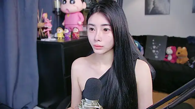 XiaoYuBao- online show from April 2, 1:18 pm