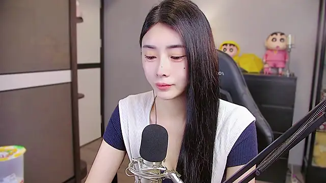 XiaoYuBao- online show from April 19, 5:14 pm